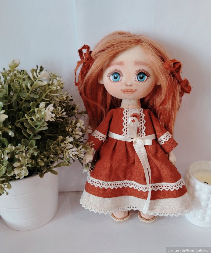 Кукла ручной работы в винтажном стиле