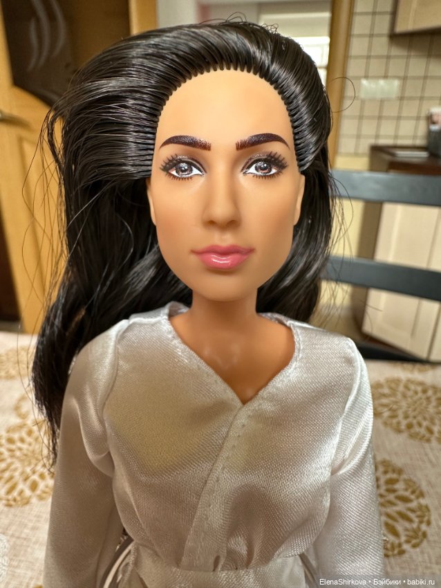 Barbie Диана Чудо-женщина (фото 5)