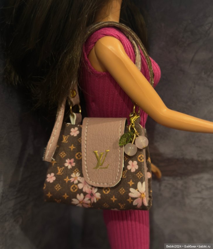 Брелки для кукольных сумок (фото 8)