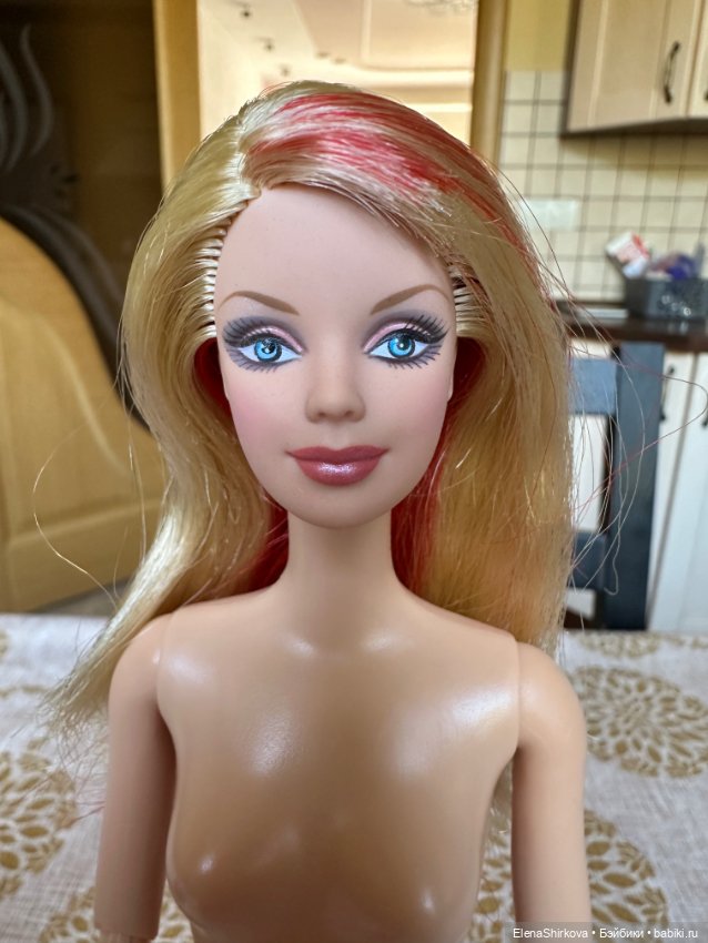 Barbie топ-модель Маки — Игровые куклы (фото 5)