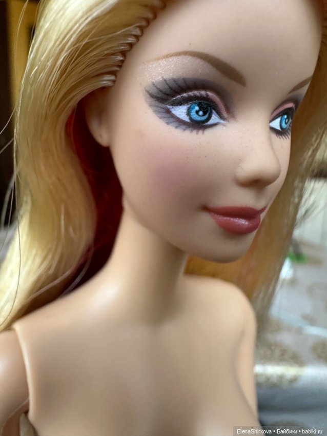 Barbie топ-модель Маки — Игровые куклы