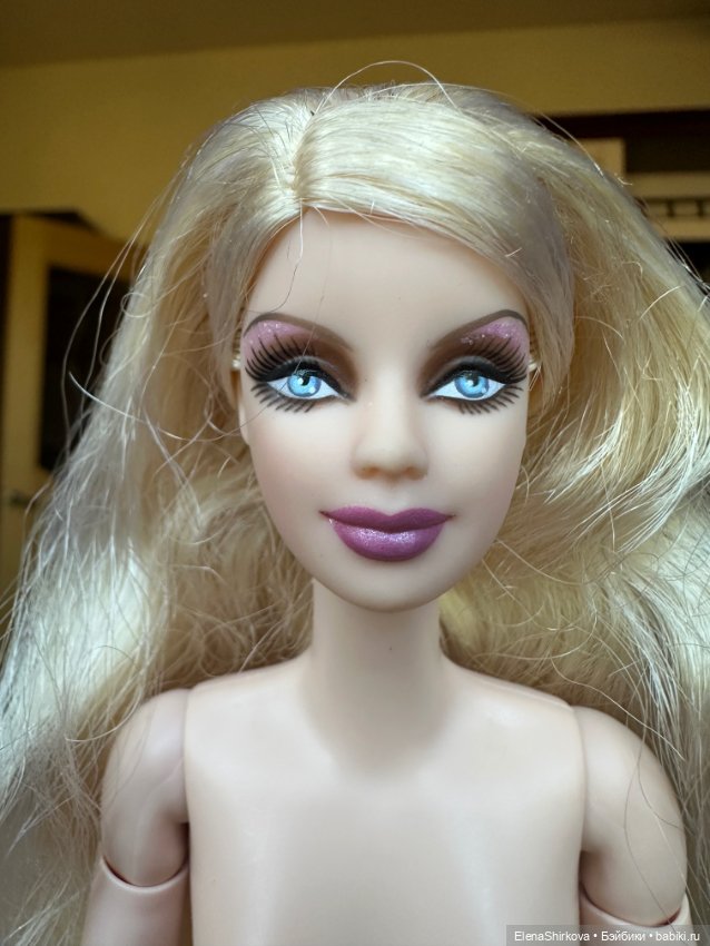 Barbie holiday 2009 на высоком теле мтм (фото 5)