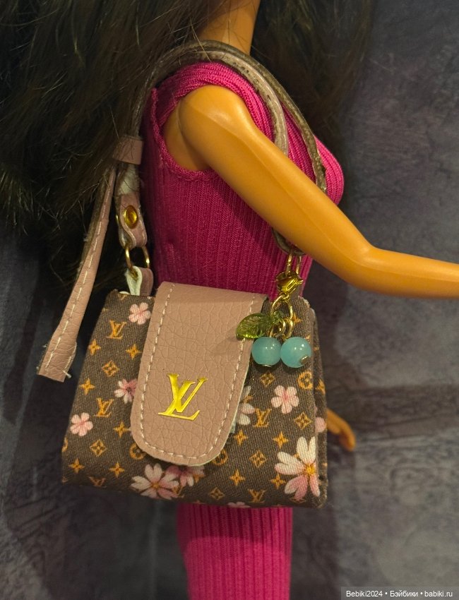 Брелки для кукольных сумок (фото 7)