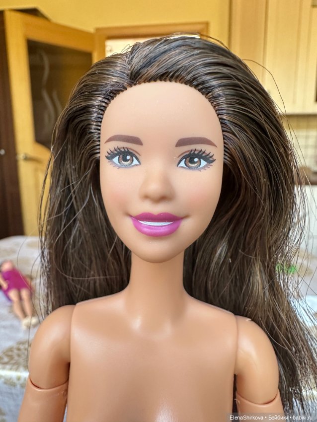 Barbie из набора с кроватью на высоком теле мтм (фото 6)