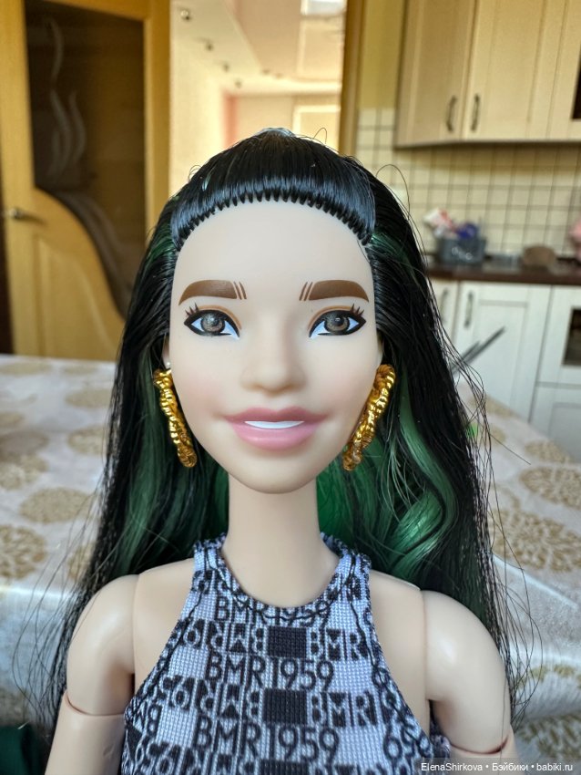 Barbie Fashionistas 110 на высоком теле мтм (фото 8)