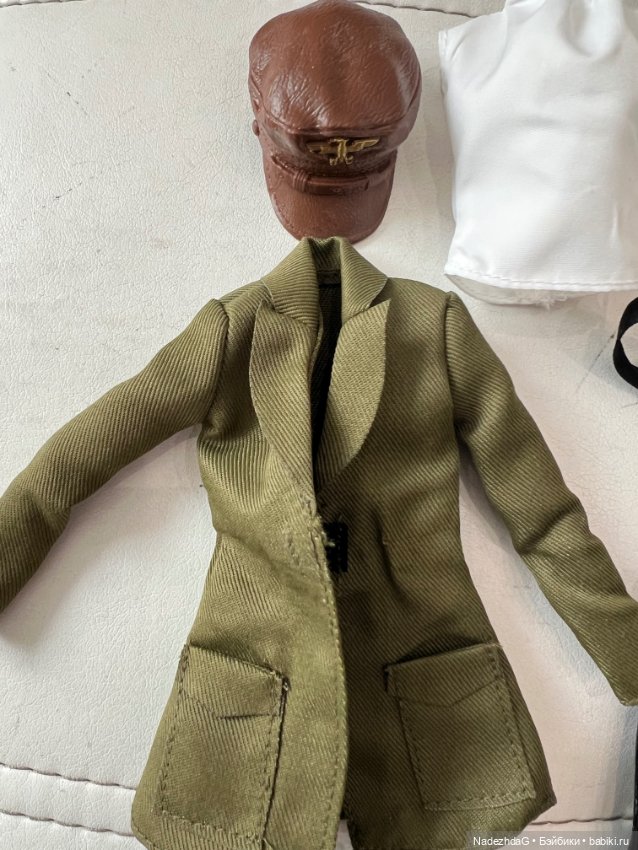 2 Аутфит Барби Бесси Колман (фото 3)