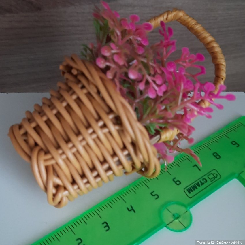 Корзинка с цветами — Миниатюра для кукол (фото 3)