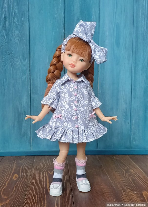 Платье-рубашка для кукол Паола Рейна 32 см, цвет серый/принт