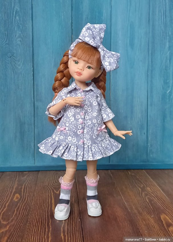 Платье-рубашка для кукол Паола Рейна 32 см, цвет серый/принт (фото 2)