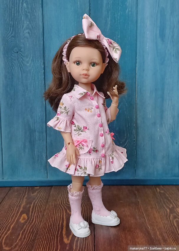 Платье-рубашка для кукол Паола Рейна 32 см, цвет розовый/принт (фото 2)