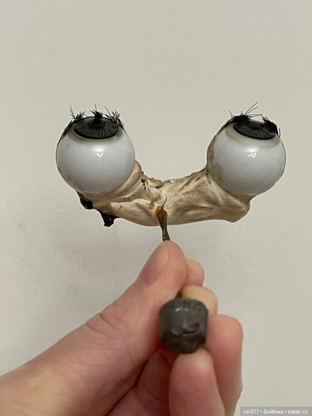 Большие антикварные глаза на рокере (фото 6)