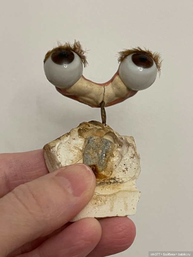 Антикварные стеклянные глаза на рокере (фото 2)