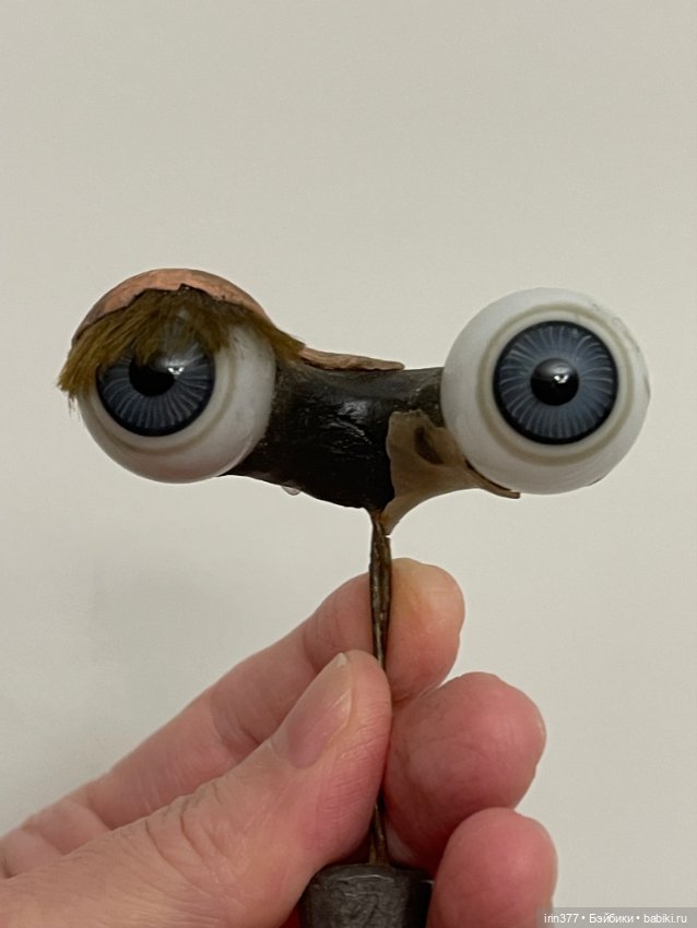 Большие антикварные глаза на рокере (фото 7)
