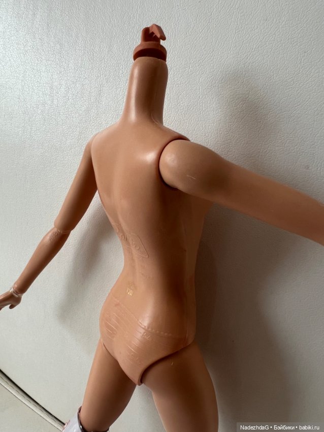 Тело Барби Изобель Альенде (фото 10)