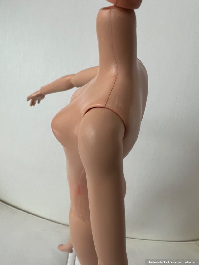 Тело Барби Изобель Альенде