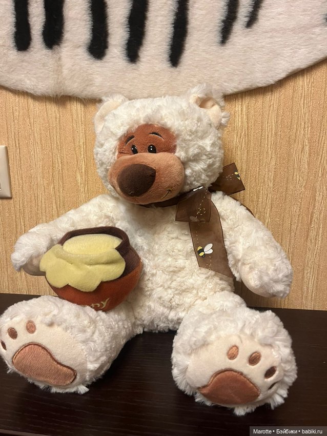 Мягкая игрушка Мишка с бочонком мёда (фото 3)