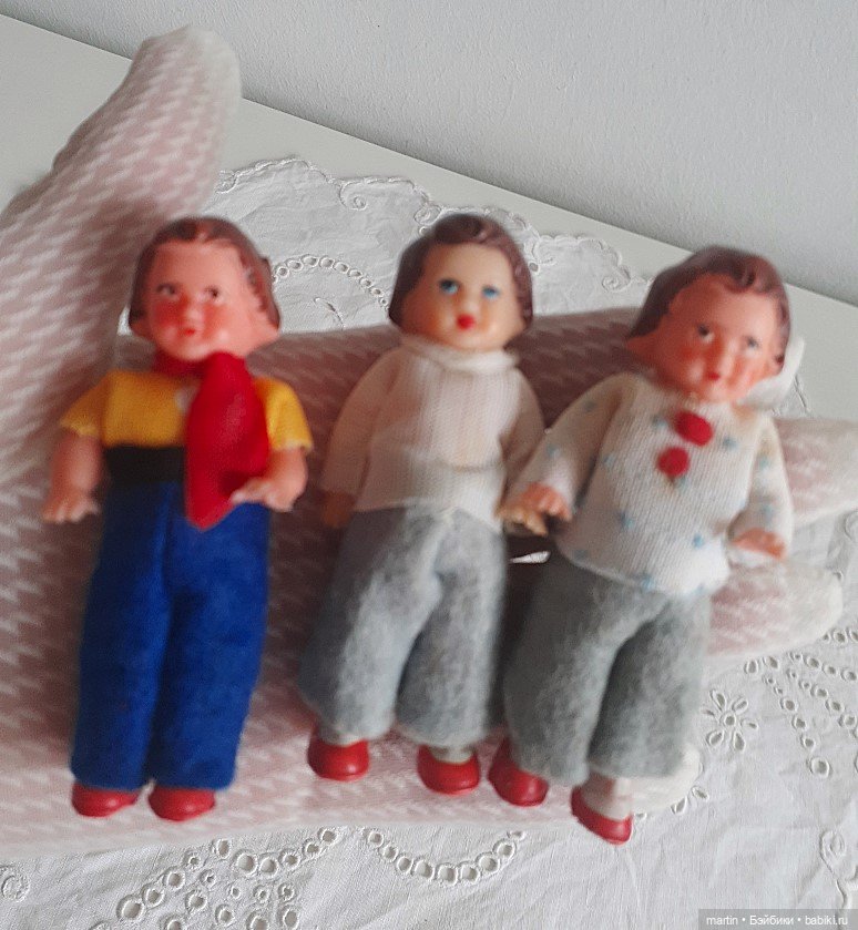 Пупсики ARI( August Riedeler) в родной одежде (фото 7)