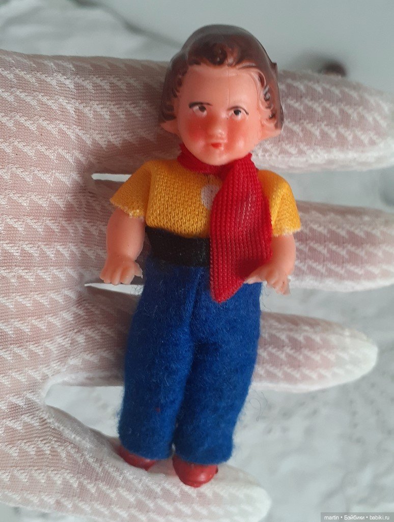 Пупсики ARI( August Riedeler) в родной одежде (фото 4)