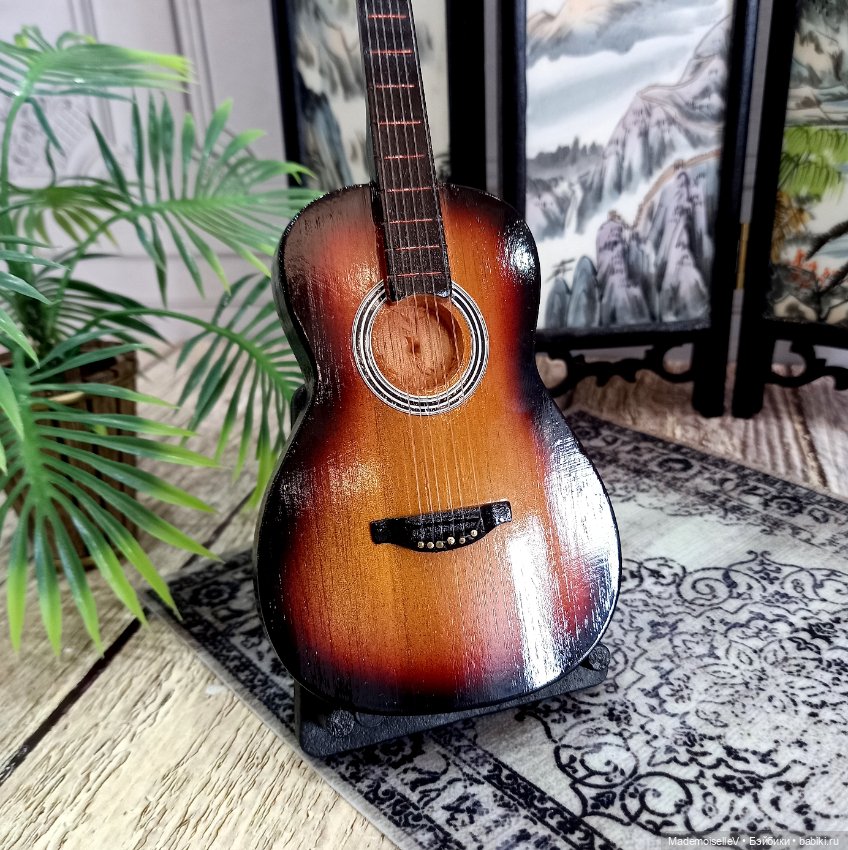 Гитара акустическая — Миниатюра для кукол