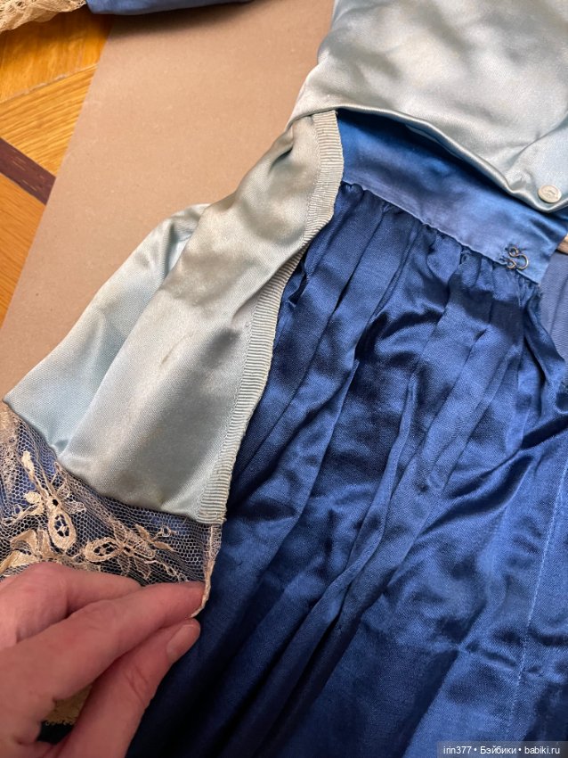 Наряд для большой антикварной куклы или в коллекцию (фото 6)