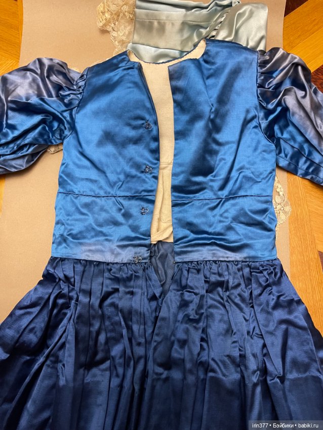 Наряд для большой антикварной куклы или в коллекцию