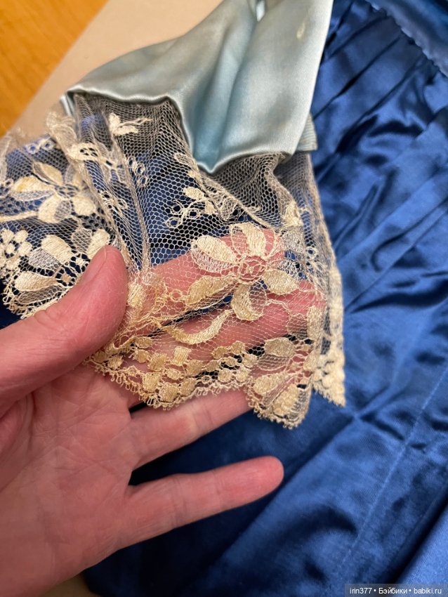 Наряд для большой антикварной куклы или в коллекцию (фото 7)