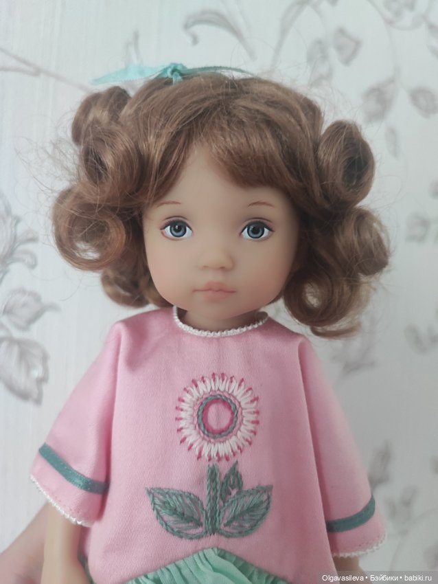 Очаровательная малышка Boneka