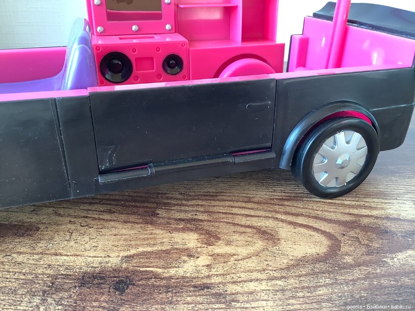 Концертный лимузин TEACUP PIGGIES (фото 5)