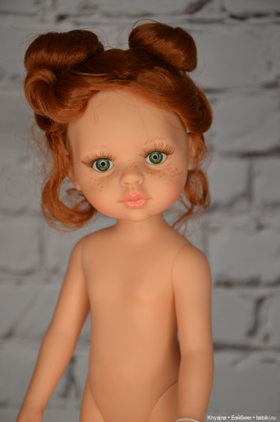 Кристи с буклями от Паола Рейна без трусиков (фото 2)