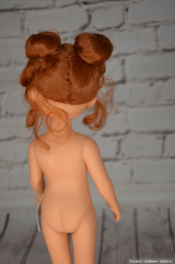 Кристи с буклями от Паола Рейна без трусиков (фото 5)