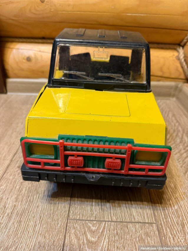 Машина жестяная ссср — Винтажные куклы и игрушки детства (фото 3)