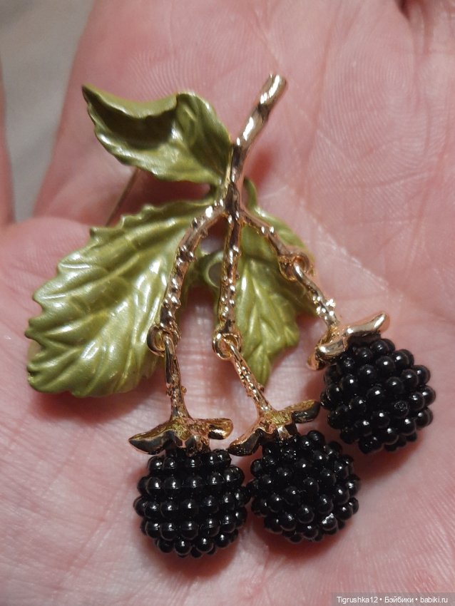 Брошь ежевика — Украшения и очки для кукол (фото 2)