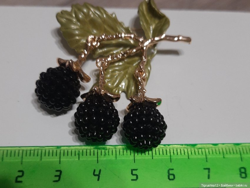 Брошь ежевика — Украшения и очки для кукол (фото 8)