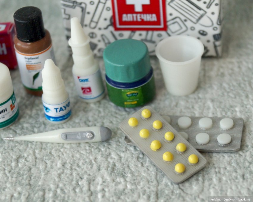 Кукольная аптечка в масштабе 1:6 (фото 2)