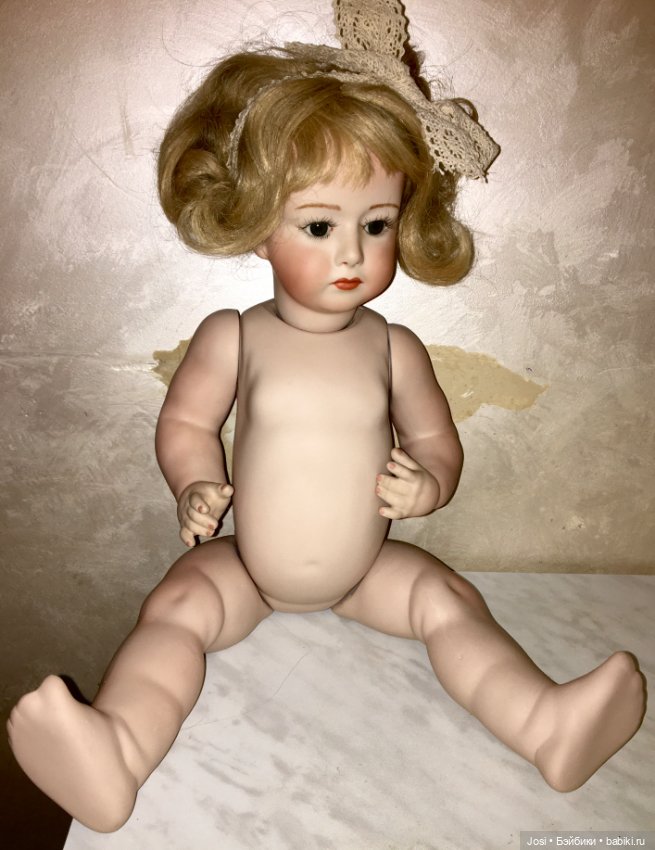 Полностью фарфоровая Люся