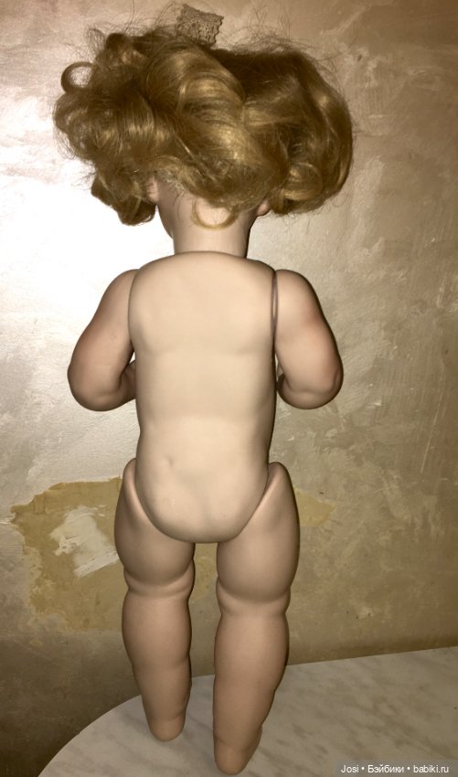 Полностью фарфоровая Люся