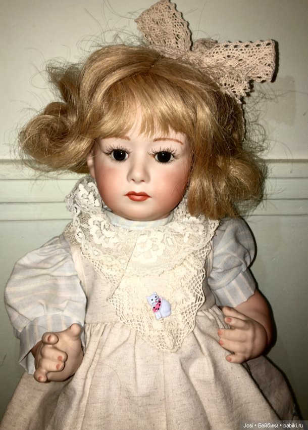 Полностью фарфоровая Люся (фото 2)