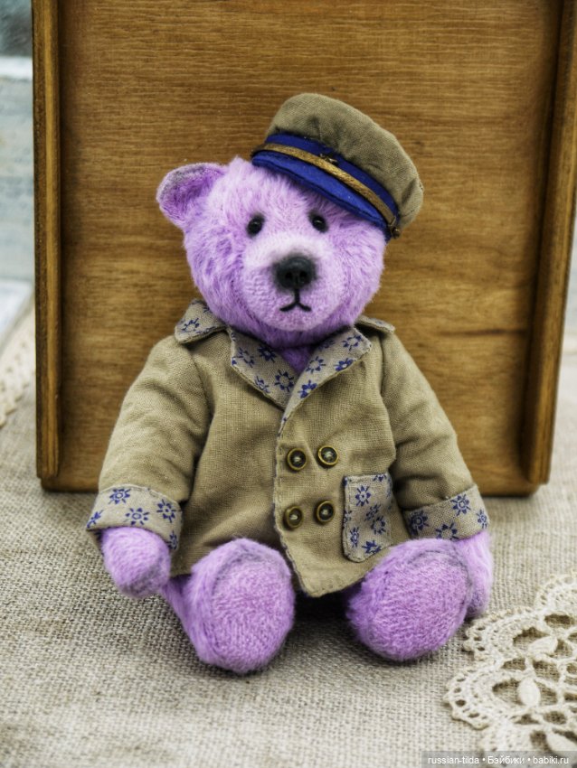 Мишка Тедди в фуражке со звездочкой коллекционный