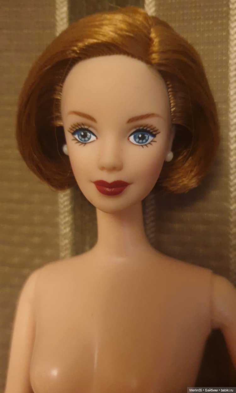 Кукла барби из сета Секретные материалы