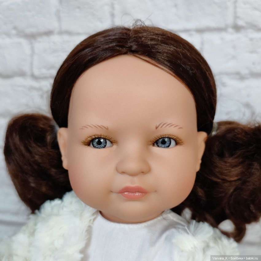 Reina Del Norte кукла Паола, 40 см (фото 8)