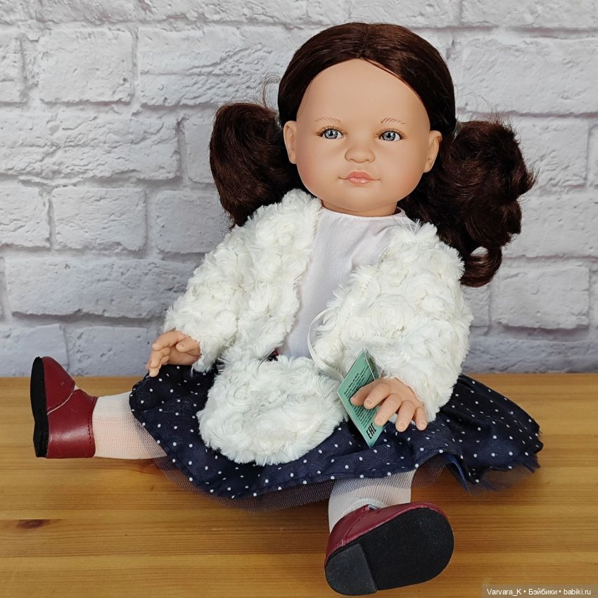 Reina Del Norte кукла Паола, 40 см (фото 5)