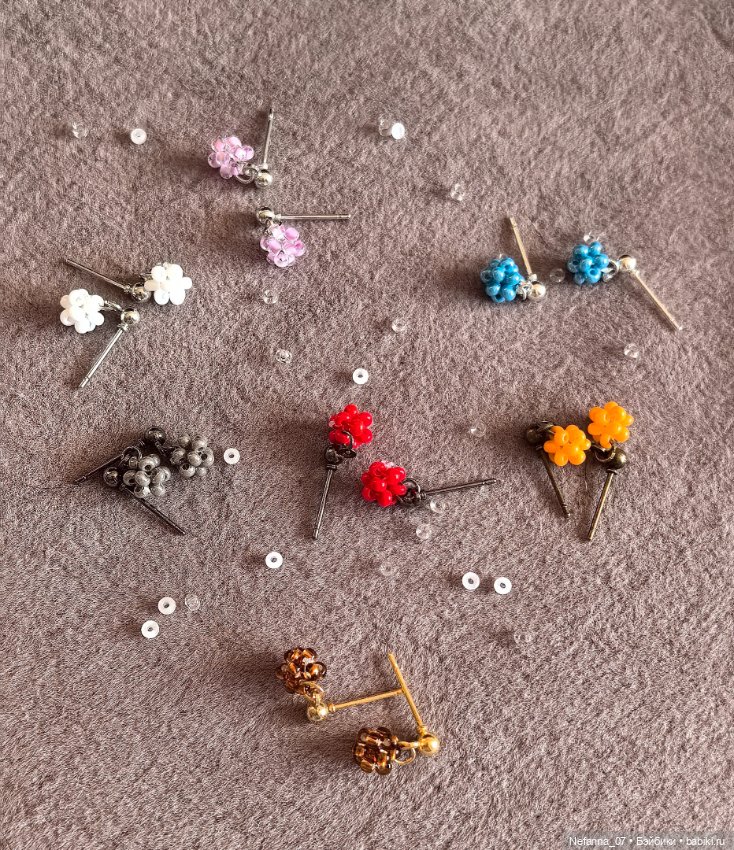 Серьги из бисера для кукол