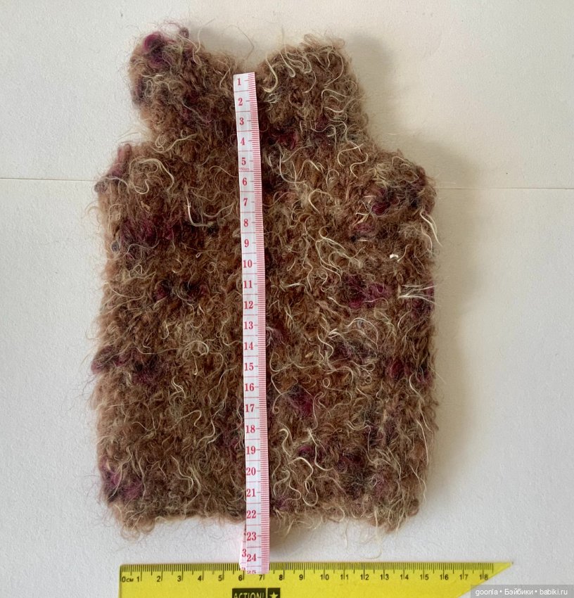 Вязаная безрукавка на бжд SD (фото 2)