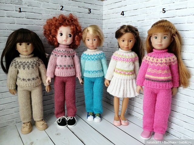 Вязаные комплекты для кукол (фото 2)