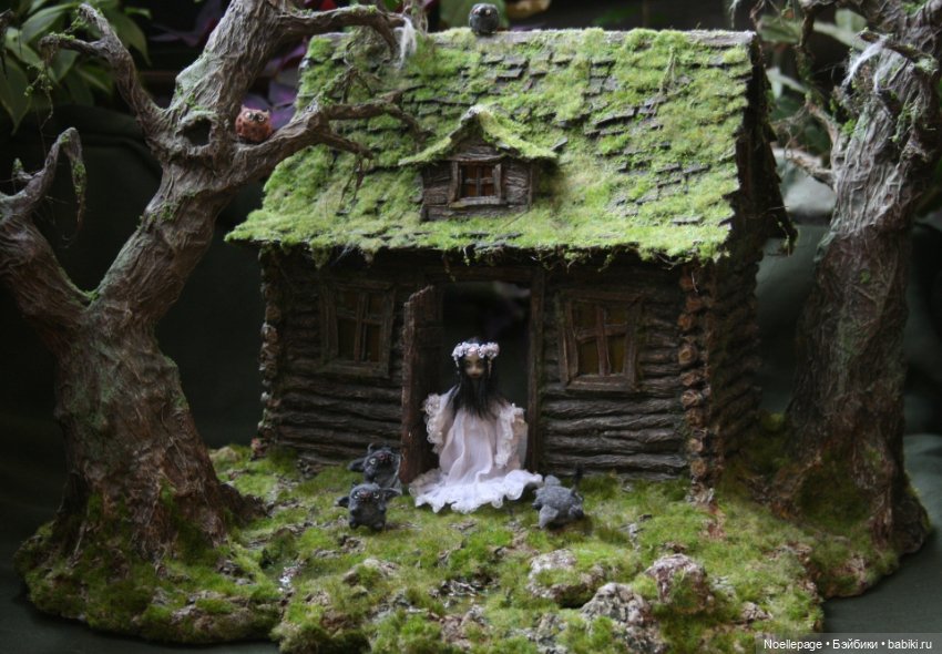 Дом вурдалака — Домики для кукол