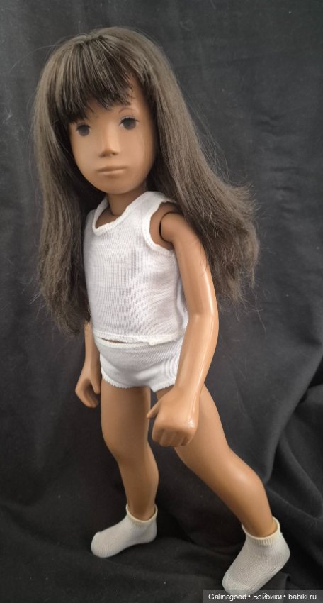 Брюнетка Sasha Morgenthaler (фото 3)