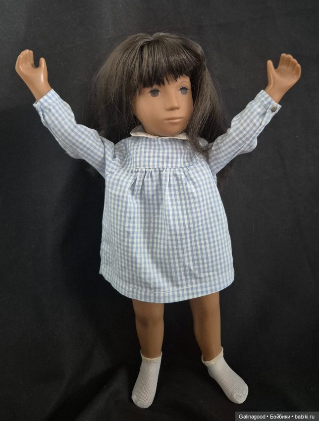 Брюнетка Sasha Morgenthaler (фото 8)