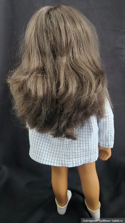 Брюнетка Sasha Morgenthaler