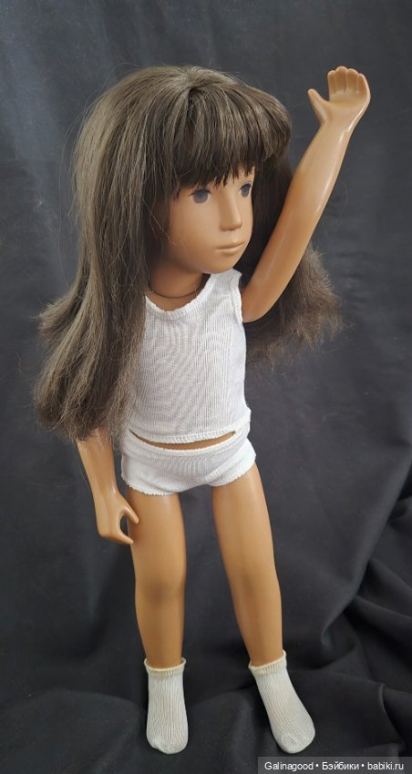 Брюнетка Sasha Morgenthaler (фото 4)