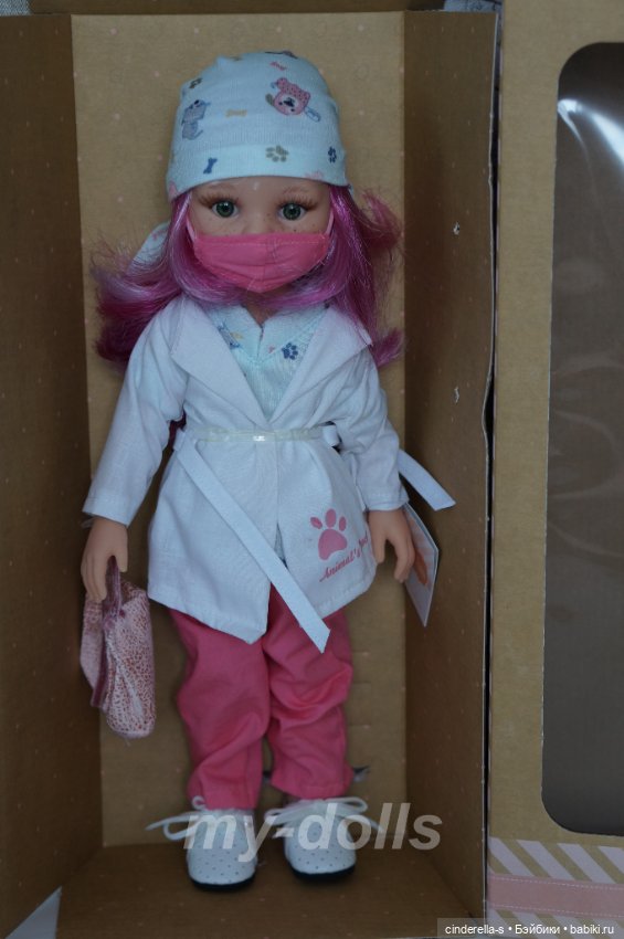 Кукла Эсме ветеринар#4 Paola Reina